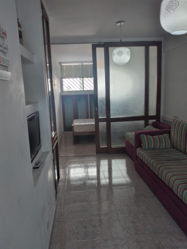 Departamento De 1 Ambiente Dividido Centro departamento-de-1-ambiente-dividido-centro