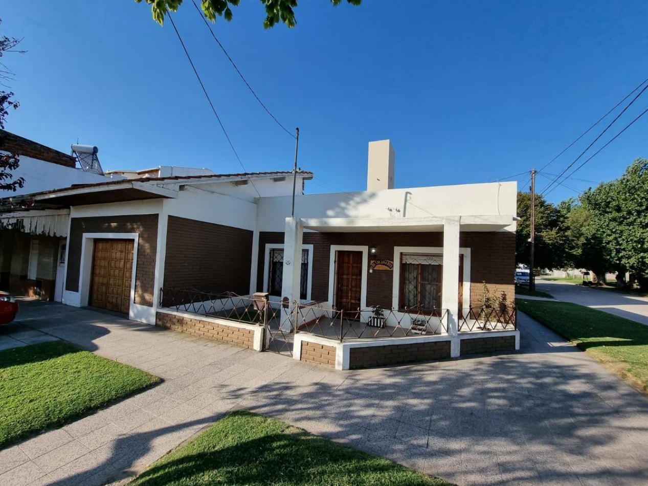 Casa de 3 Ambientes - Miramar