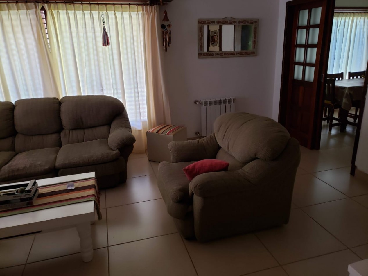 Excelente Chalet de 4 Ambientes - Miramar