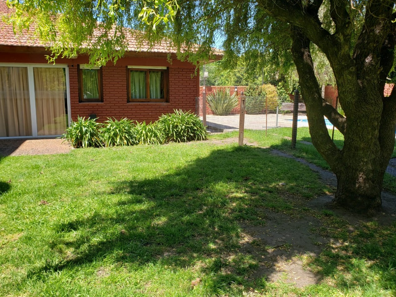 Excelente Chalet de 4 Ambientes - Miramar