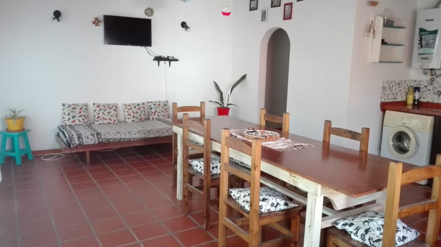 Hermoso Chalet de 5 Ambientes - Miramar