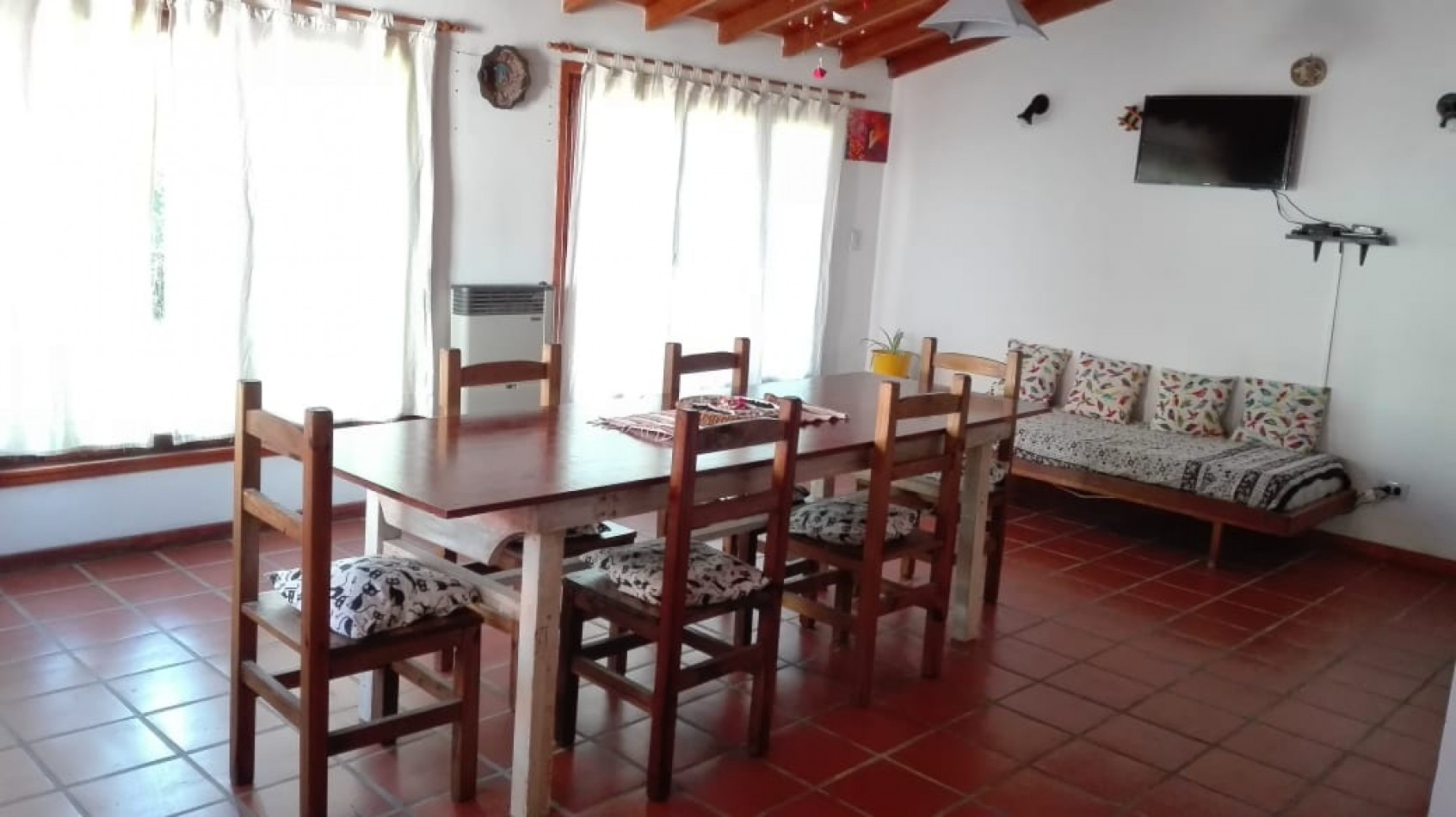 Hermoso Chalet de 5 Ambientes - Miramar