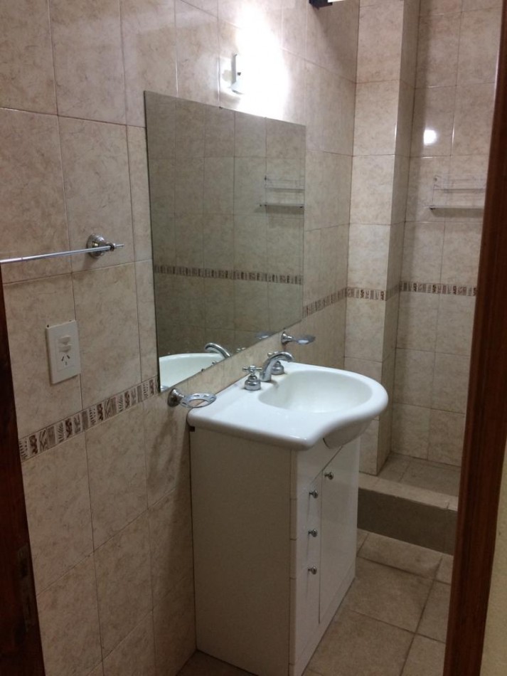 Chalet dividido en 2 plantas - Miramar
