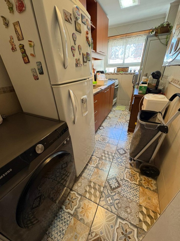 4 Amb. al frente con balcon - Centro