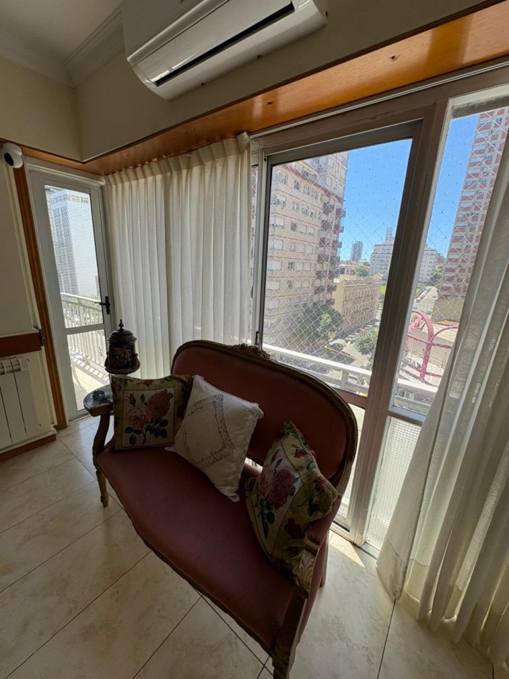 4 Amb. al frente con balcon - Centro